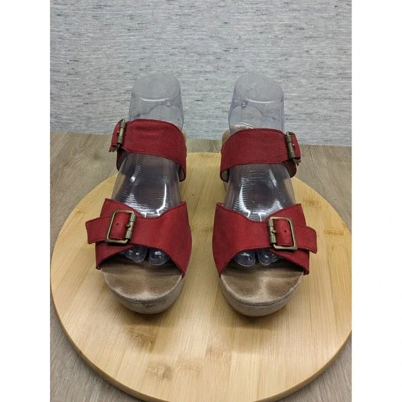 Dansko Red Leather Buckle Strap Wedge Sandals‎ Comfort Shoes Size 39 8.5 Selma - Picture 2 of 9